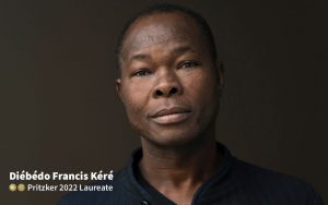 Francis Kéré recebe o Prêmio Pritzker de Arquitetura 2022