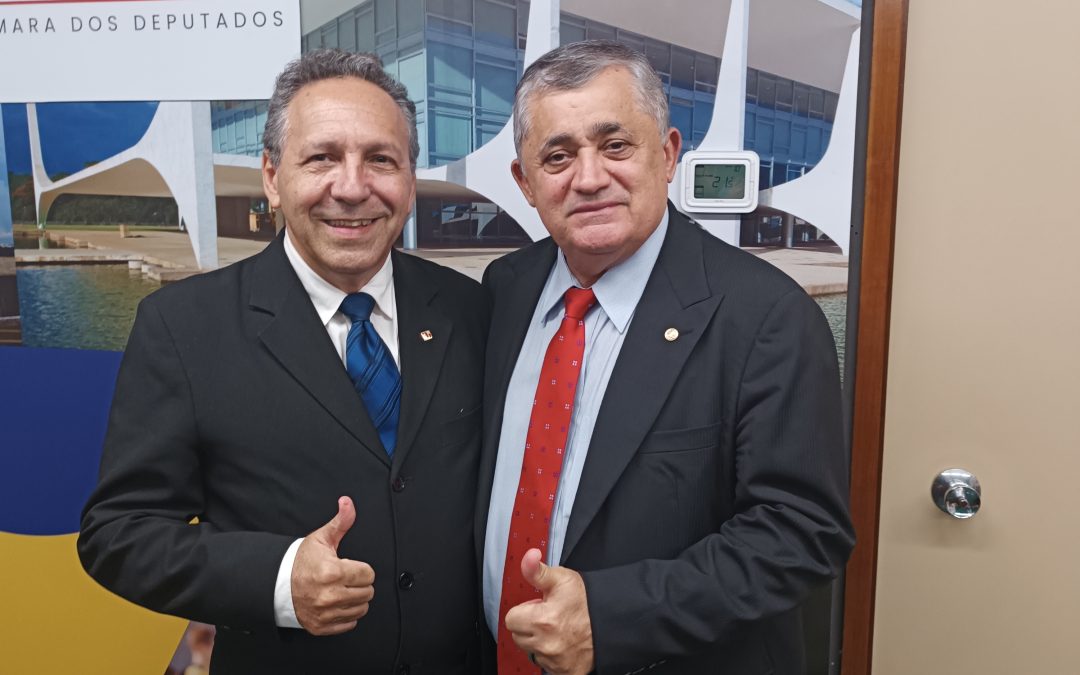 Presidente do IAB tem encontro com líder do governo na Câmara dos Deputados